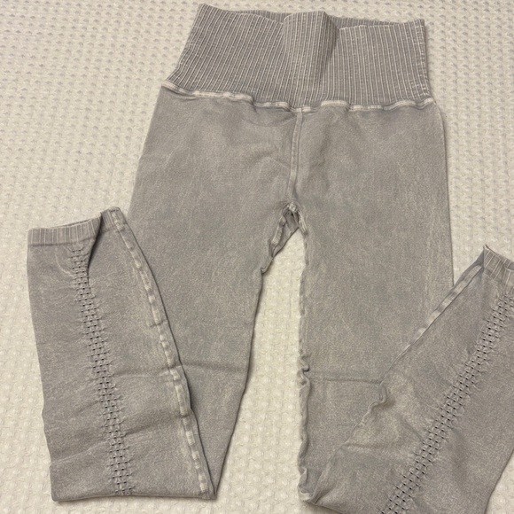 New! FREE PEOPLE Movement XS/S High-Rise 7/8 Length GOOD KARMA Leggings - Picture 4 of 16